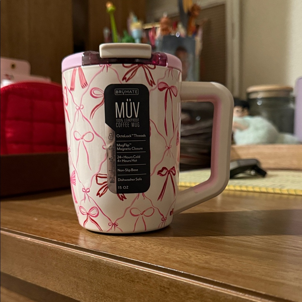 BrüMate Pink Coffee Mug with Bow Design